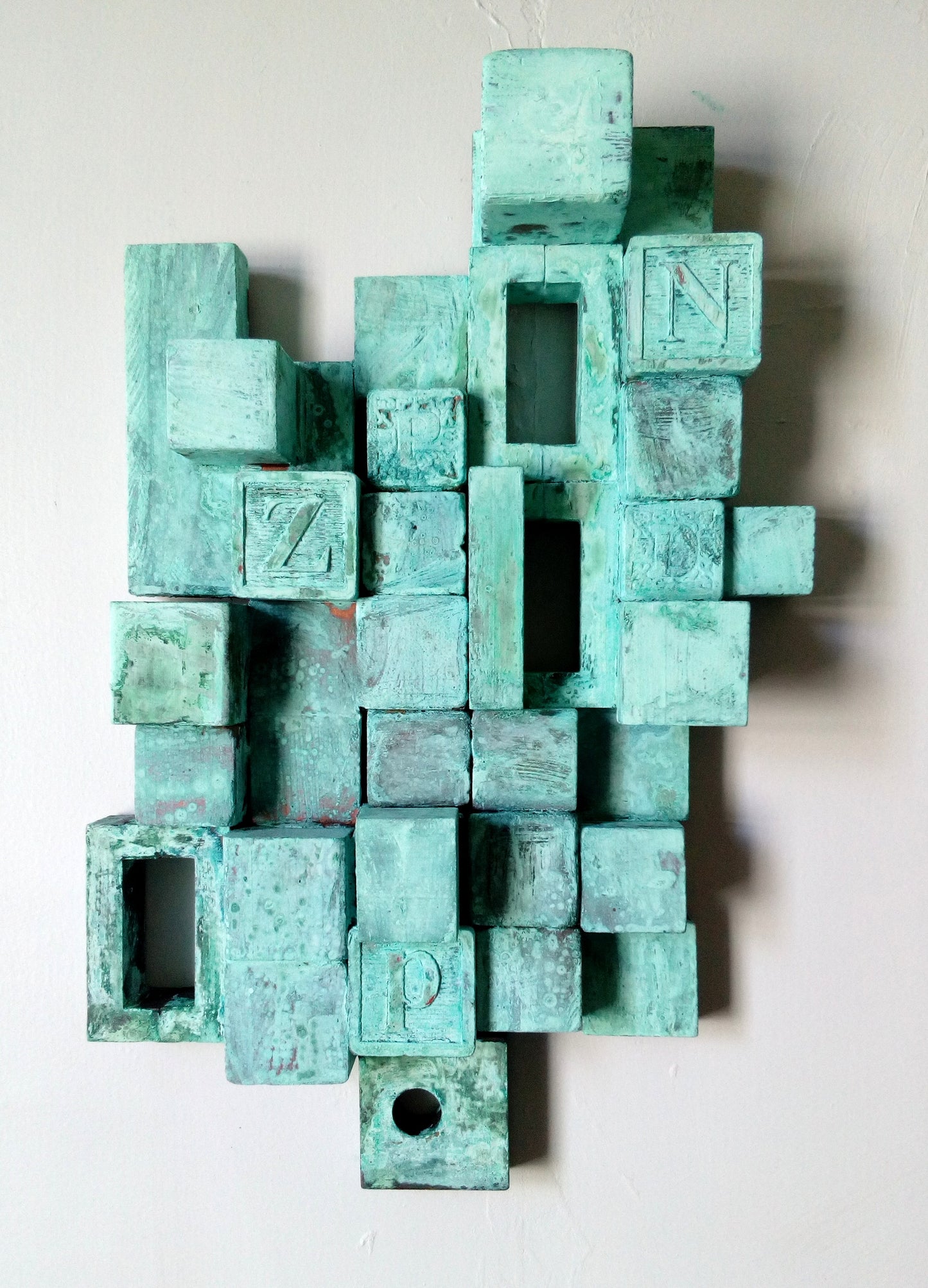 Wooden objets trouvés construction. 2016.